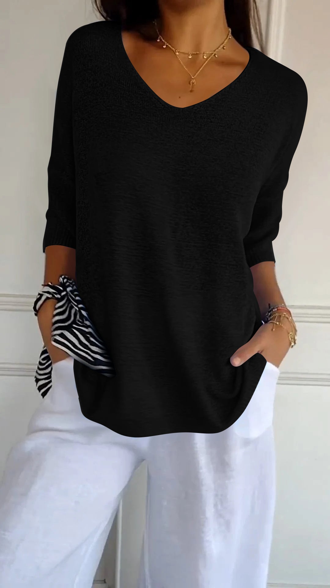 Anwen | Soft Drape V-Neck Knit - Effortlessly elegant